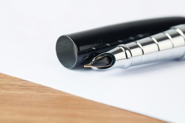 Cadeau stylo personnalisé : un choix original et impactant